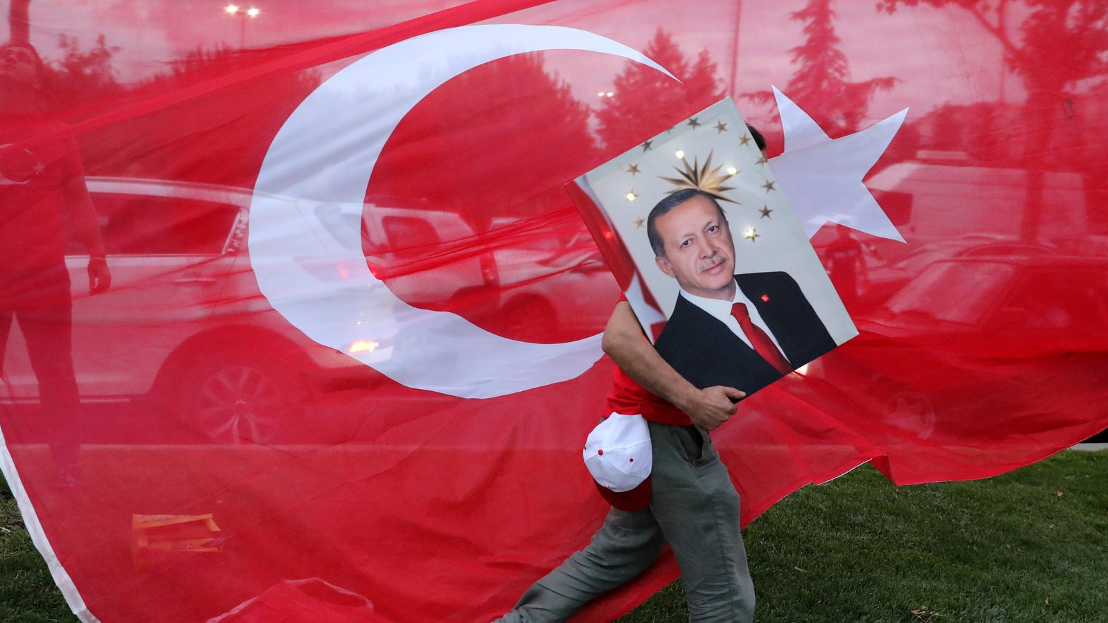 ترکیه در آرزوی حجاب، تاجیکستان ضدحجاب