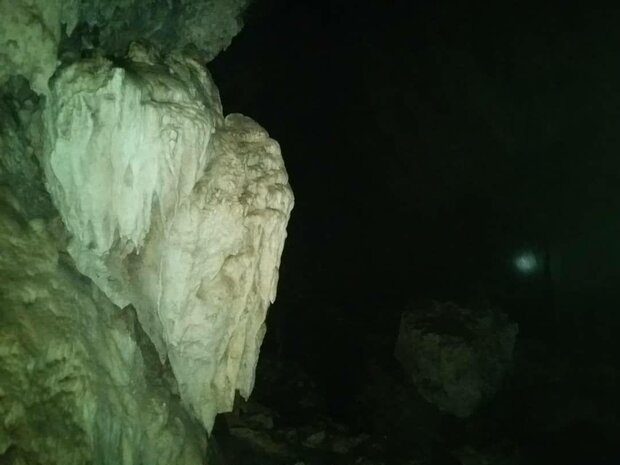 کشف غار شگفت انگیز و تاریخی در لرستان
